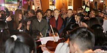 Los precandidatos apuntalan sus campañas para las Paso