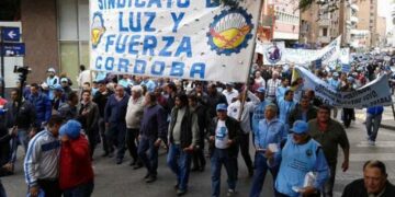 Luz y Fuerza criticó a Macri por «atacar al movimiento obrero»