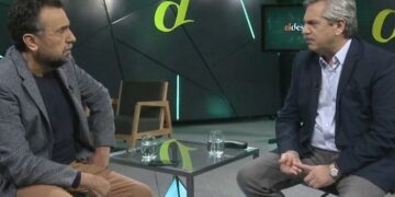 Alberto dijo que recompondrá los salarios de los trabajadores