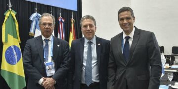 El ministro Dujovne confirmó que insistirá con la reforma laboral