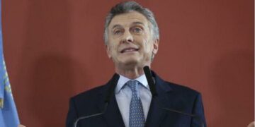 Paso: según una encuestadora, Macri se acerca a Alberto Fernández