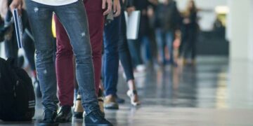 Desempleo juvenil: trepó al 27% y triplicó al adulto