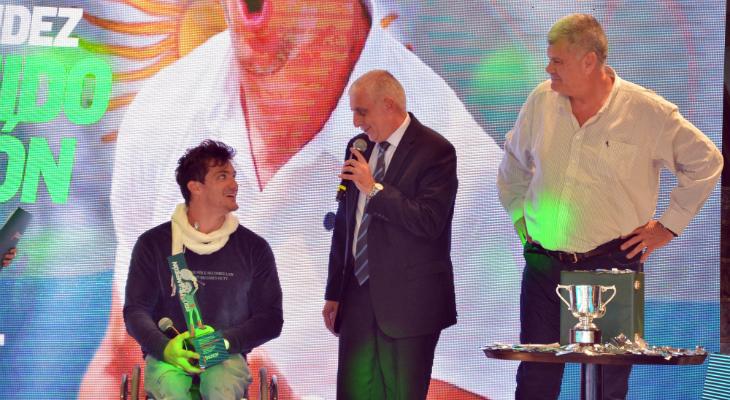 Gusti Fernández fue recibido por Bancor tras lograr su tercer Grand Slam del año