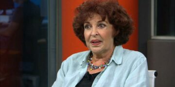 Mujeres de generaciones