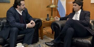 Lacunza se comprometió a cumplir con el Fondo Monetario