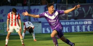 Instituto cayó ante Villa Dálmine en el estreno del torneo
