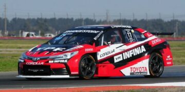 Rossi desfiló en San Nicolas