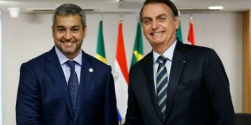 Bolsonaro salva al paraguayo Abdo Benítez del juicio político