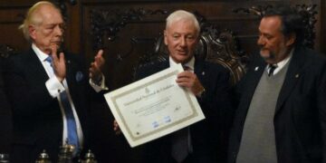 Juri asumió nuevamente como rector de la UNC