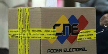 En Venezuela evalúan adelantar las elecciones legislativas