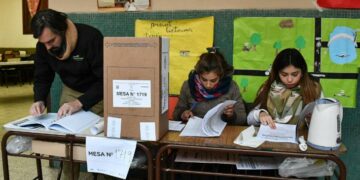 Cerró la votación con una participación del 75% del padrón