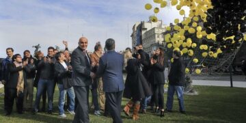 Centurión y Espert también tuvieron su cierre de campaña