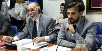 El proyecto de  “ficha limpia”  obtuvo dictamen