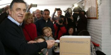 Votó Negri: “hoy se resuelve si continuar con este rumbo o pegar un volantazo para volver atrás”
