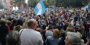 Masivas marchas en apoyo a Macri en distintos puntos del país