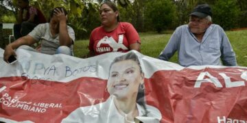 Asesinaron a una candidata  en Colombia y acusan a las Farc