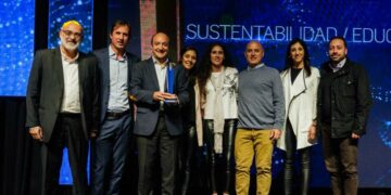 Premiaron a la CACC por su programa Abriendo Puertas