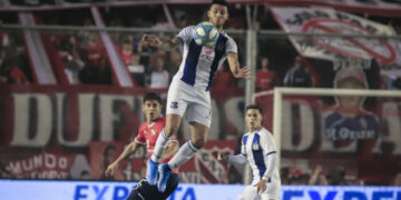 Como arena entre los dedos