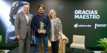 El prestigioso tenor  Marcelo Álvarez brindó una  emotiva charla en Bancor