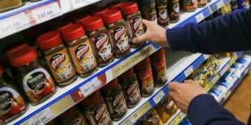 Los precios subieron 4% en agosto por la devaluación del peso