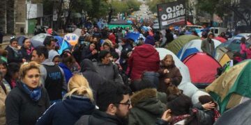 Acampe por la emergencia alimentaria