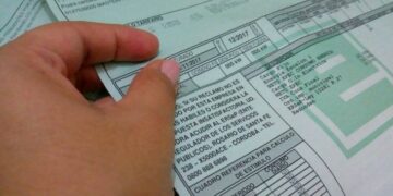 Alertan por el pago de facturas de Epec con tarjetas robadas