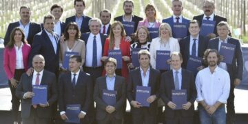 Fernández propone más federalismo sobre una idea de De la Sota