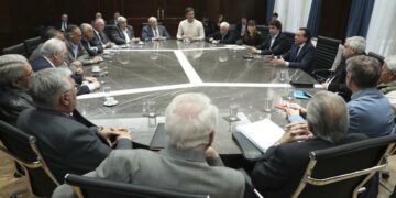 Se acordó el pago del bono de $5.000 para los privados