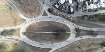 Habilitaron la rotonda que une Circunvalación con Río Negro