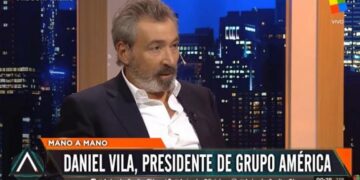 Vila denunció que Macri lo extorsionó para beneficiar a Clarín