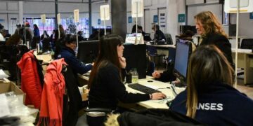 Confusión en Anses por el cobro del bono de $ 5.000