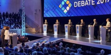 La campaña ingresó en la recta final con el primer debate presidencial