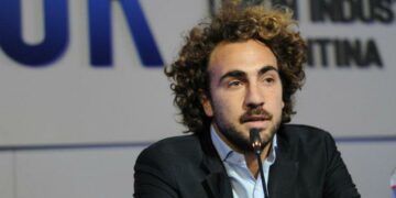 Los industriales convocan a un “acuerdo social” al sindicalismo