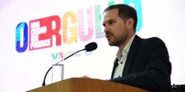 Gill exigió la renuncia de sus funcionarios