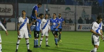 Estudiantes venció a Brown y quedó tercero en la Zona A