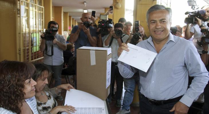 Cornejo ya le disputa a Negri la conducción del bloque en Diputados Cornejo ya le disputa a Negri la conducción del bloque en Diputados