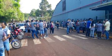 Continúa la ola de despidos en las industrias del país