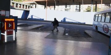 Denuncian recortes de frecuencias en los interurbanos