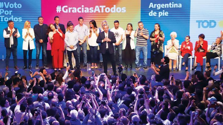 Fernández ganó en primera vuelta y asumirá la Presidencia de la Nación Fernández ganó en primera vuelta y asumirá la Presidencia de la Nación