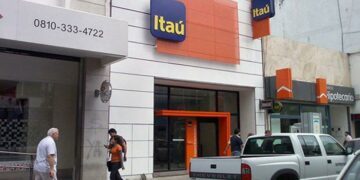 Multan a un banco que cobró por un servicio que había ofrecido gratis