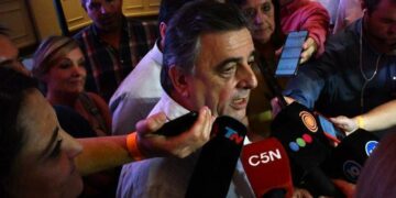Negri denuncia el envío masivo de boletas recortadas