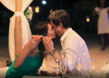 Pampita invitó a la China Suárez y a Benjamín Vicuña a su boda