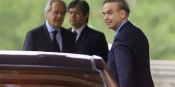 El oficialismo se reordena para liderar la oposición