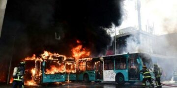 Santiago: tras las protestas, suspenden la suba del boleto del subte
