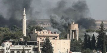 Turquía intensifica su ofensiva en Siria y amenaza a la Unión Europea