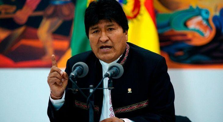 Morales llamó a la oposición a un diálogo y pidió la intervención de la FFAA
