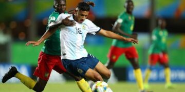 Argentina va por el primer puesto de su grupo