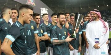 Argentina cierra el año ante Uruguay
