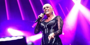 Valeria Lynch tomó una decisión que sorprendió a sus fans