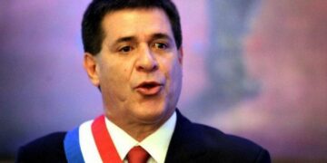 Ordenan detener a Cartes